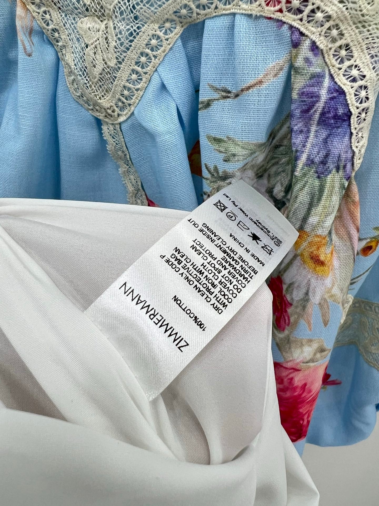 Robe Zimmermann 2025 à imprimé tulipes et manches lanternes, col en V
