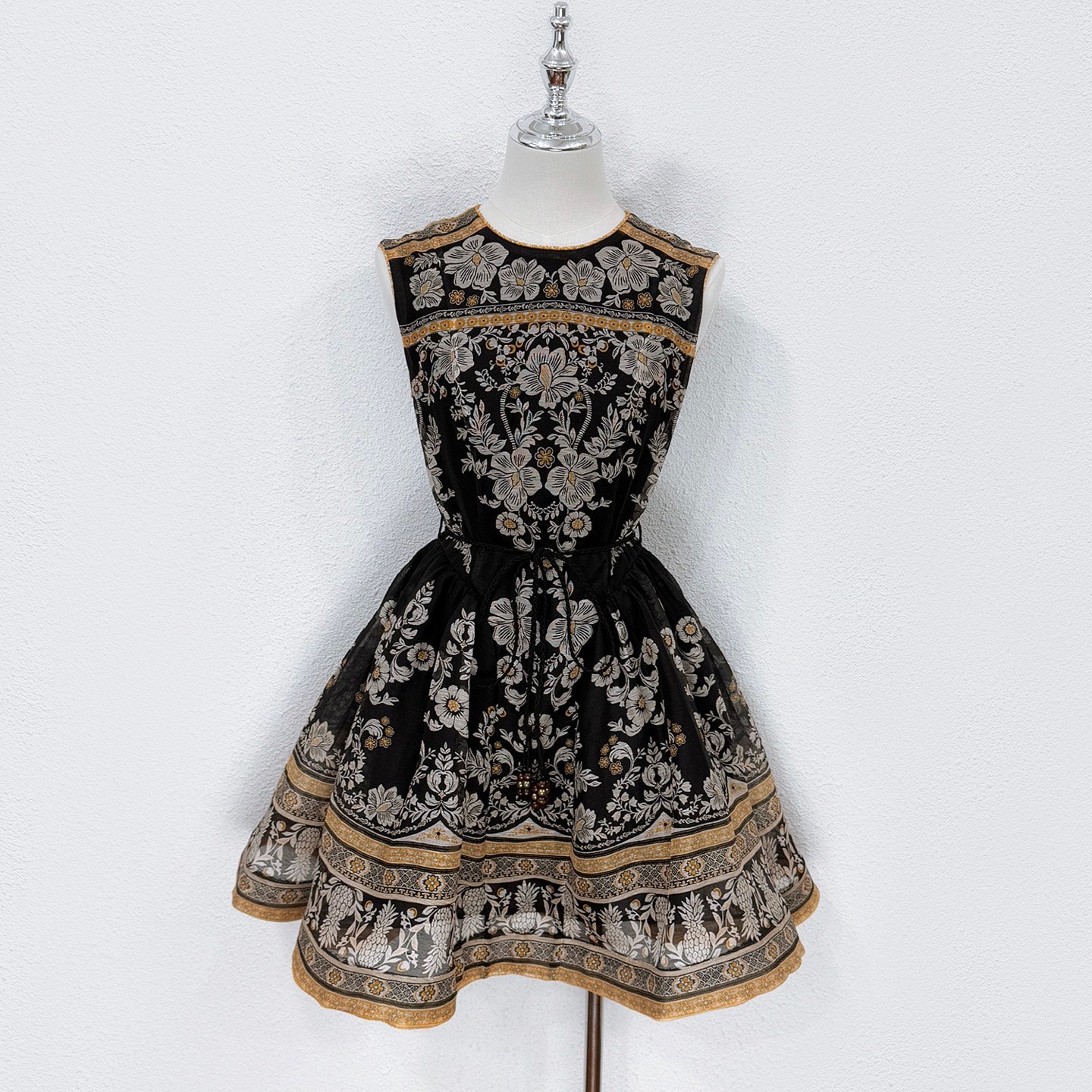 Mini-robe vintage fleurie en lin et soie Zimmermann