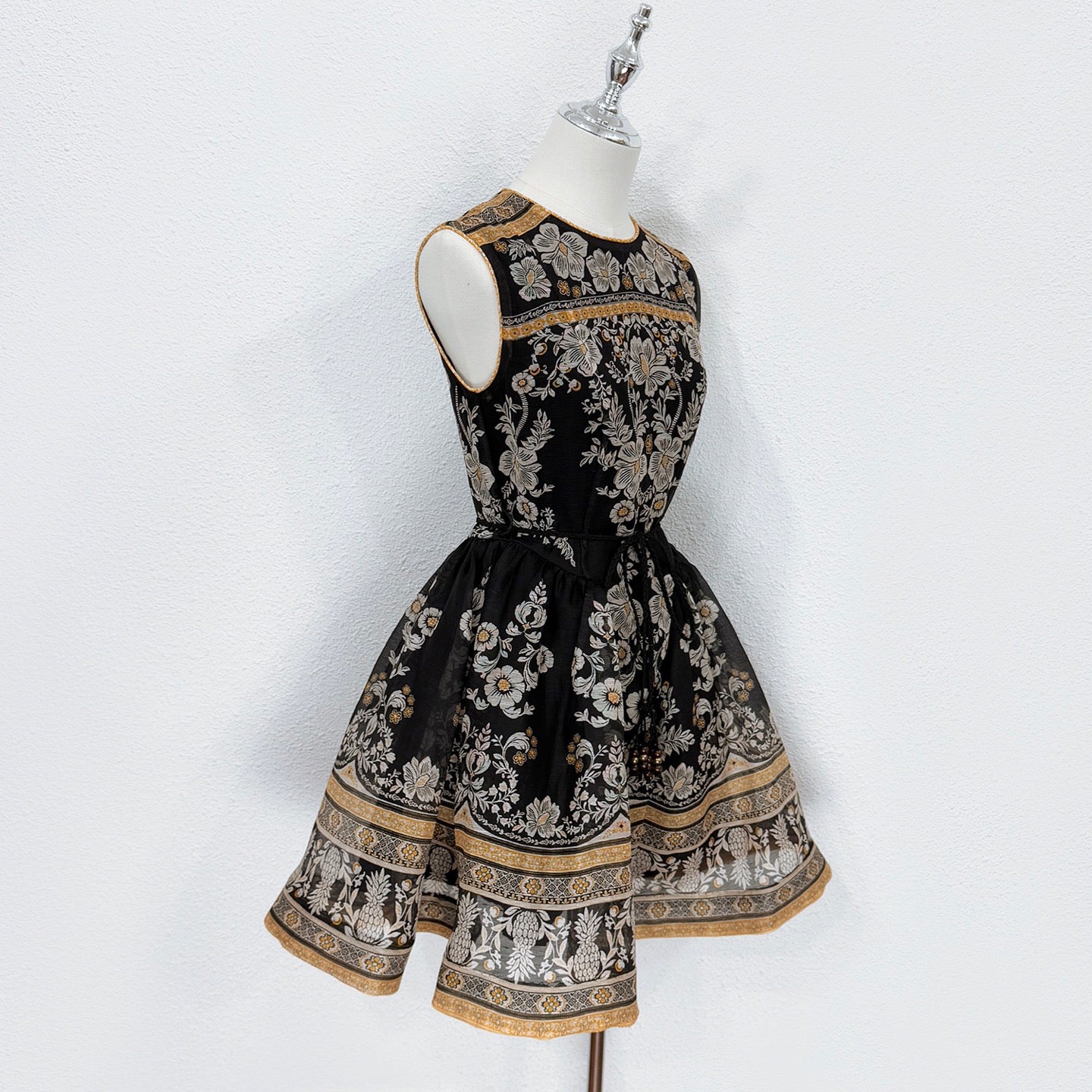 Mini-robe vintage fleurie en lin et soie Zimmermann