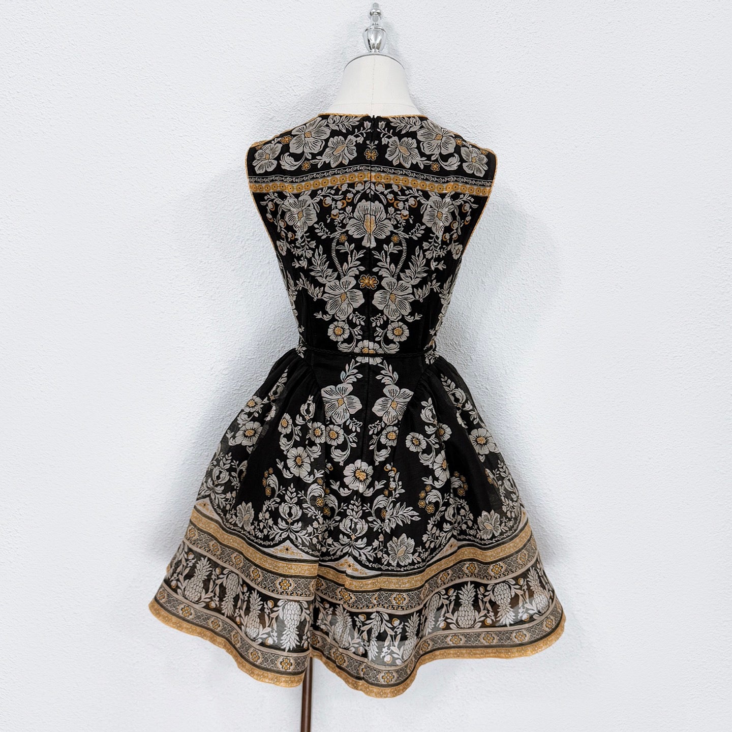 Mini-robe vintage fleurie en lin et soie Zimmermann