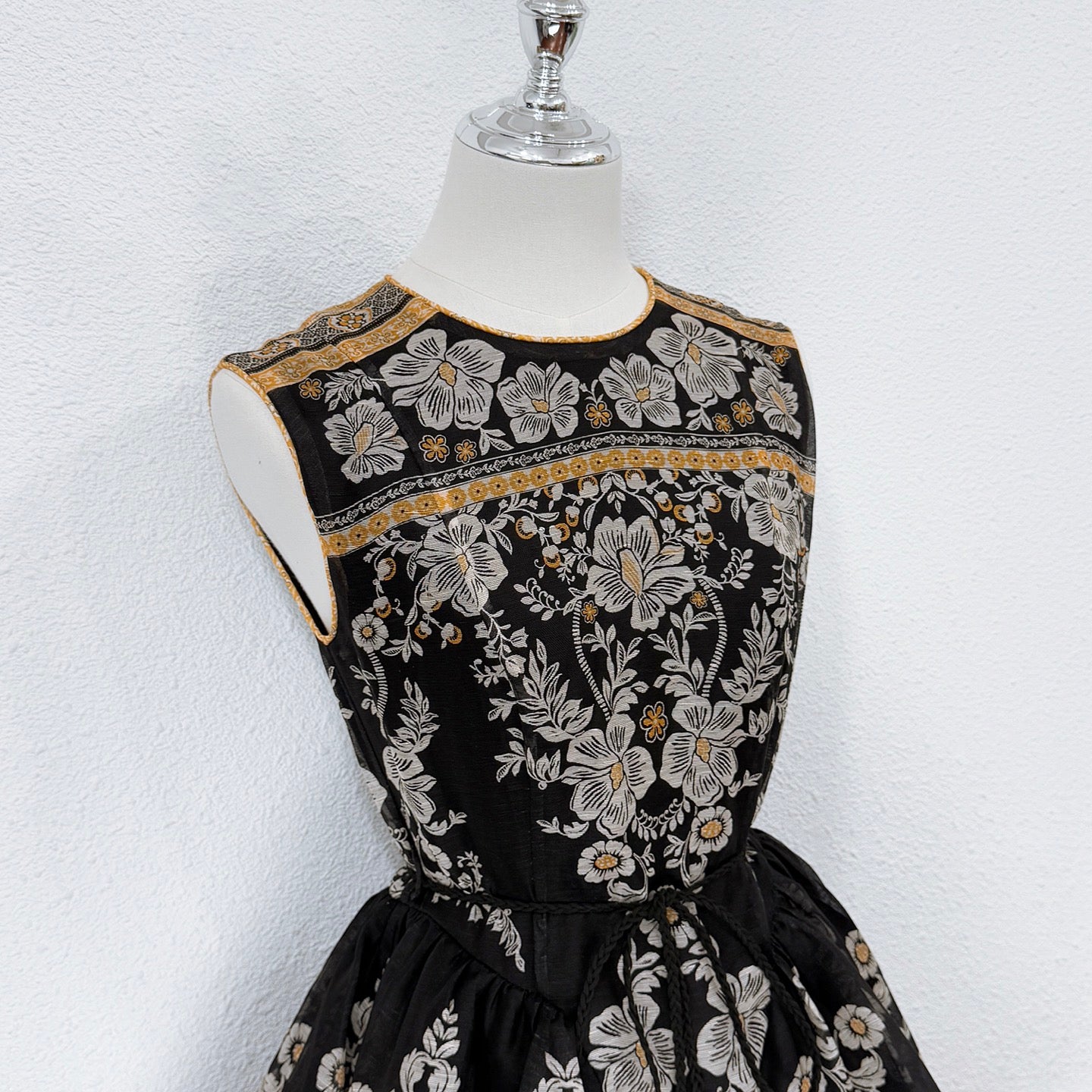 Mini-robe vintage fleurie en lin et soie Zimmermann