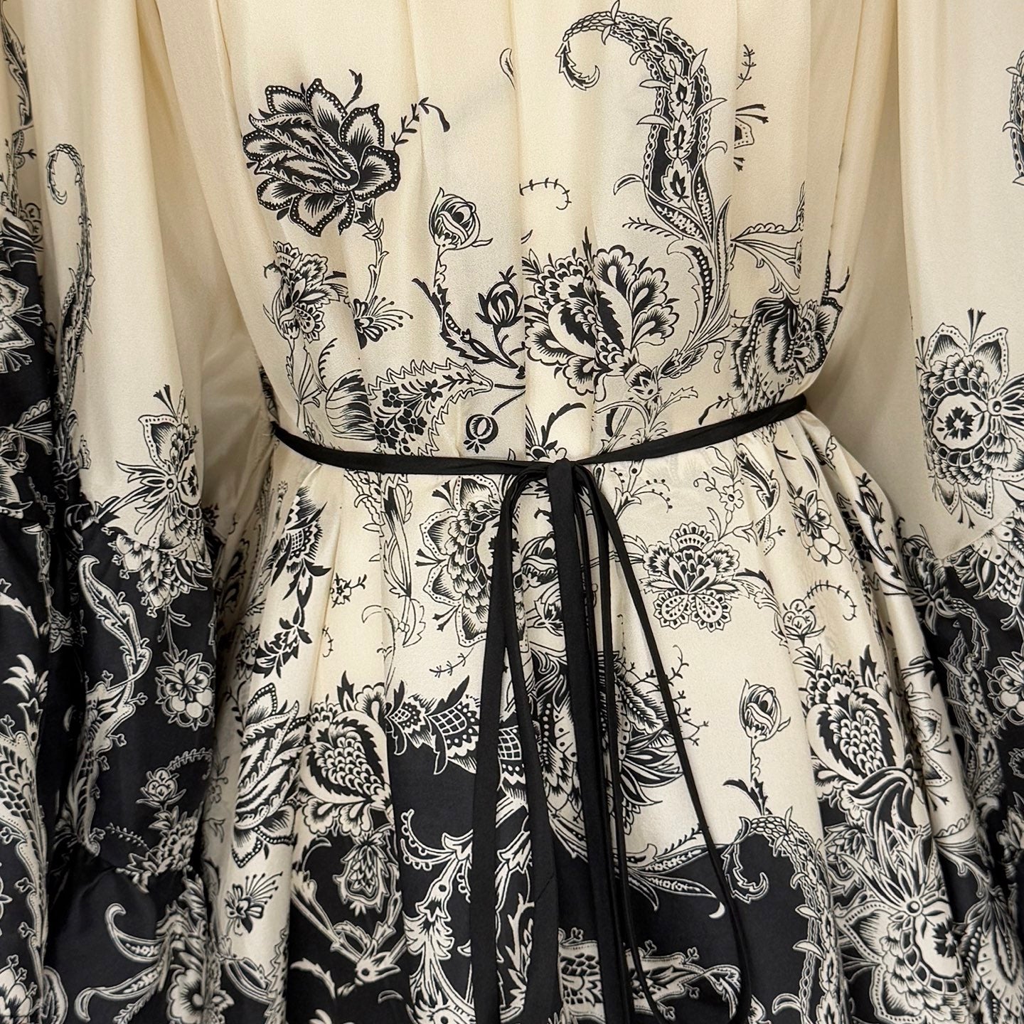 Mini-robe vintage fleurie en lin et soie Zimmermann