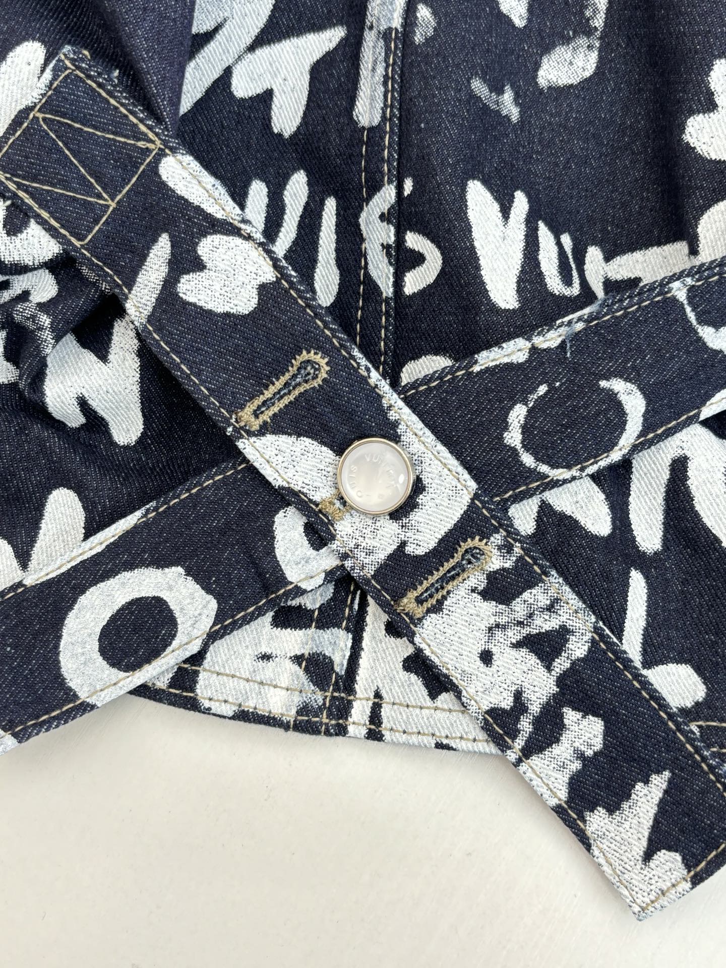 Louis Vuitton FW25 Nigo Collaboration Graffiti Denim Jacket and Jeans - Unisex